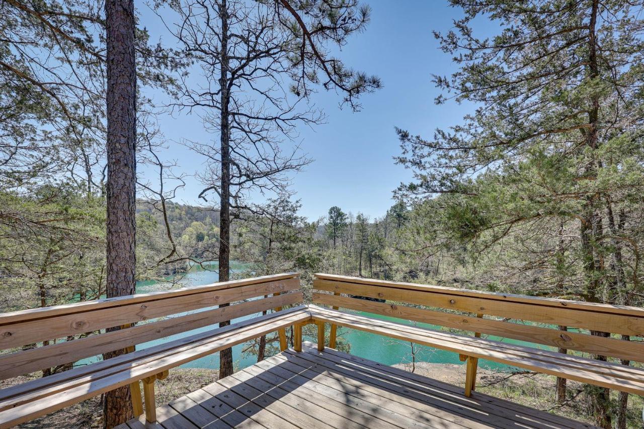 Cliffside Eureka Springs Cabin With Beaver Lake View 外观 照片