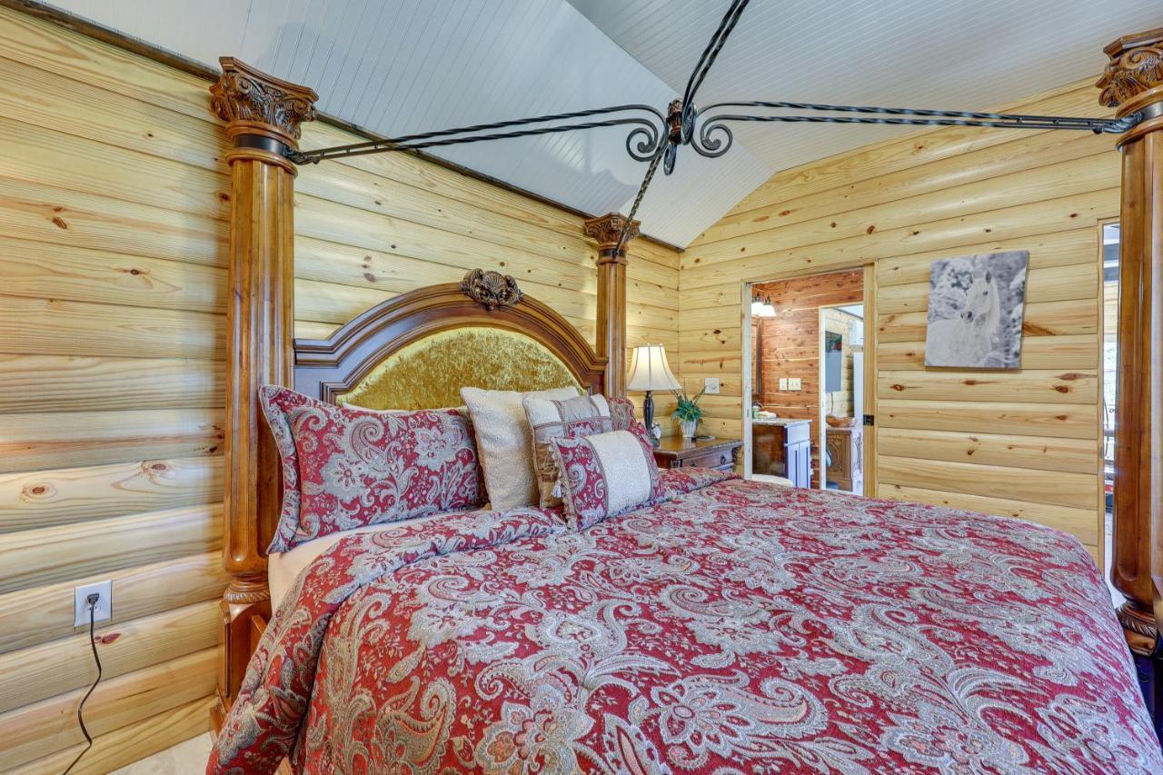 Cliffside Eureka Springs Cabin With Beaver Lake View 外观 照片