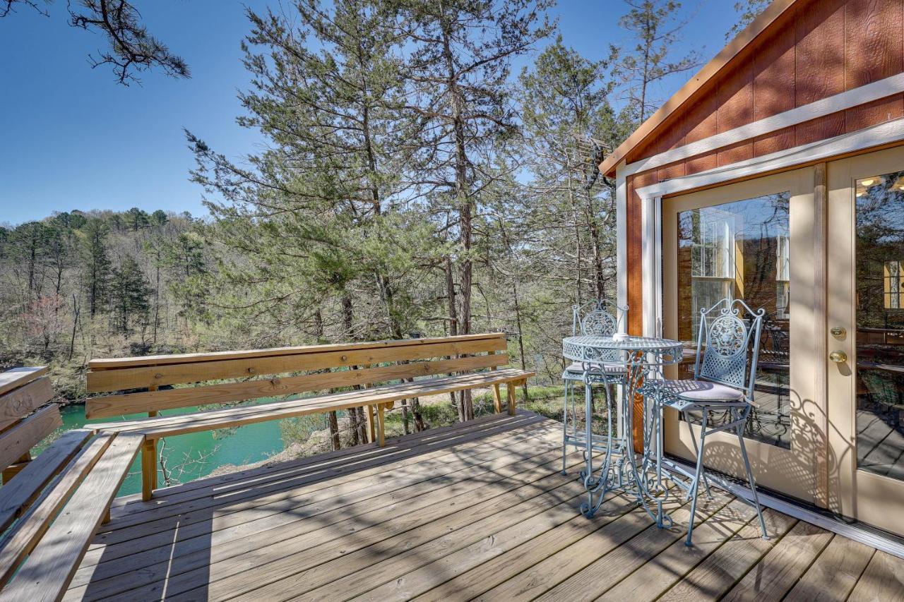 Cliffside Eureka Springs Cabin With Beaver Lake View 外观 照片