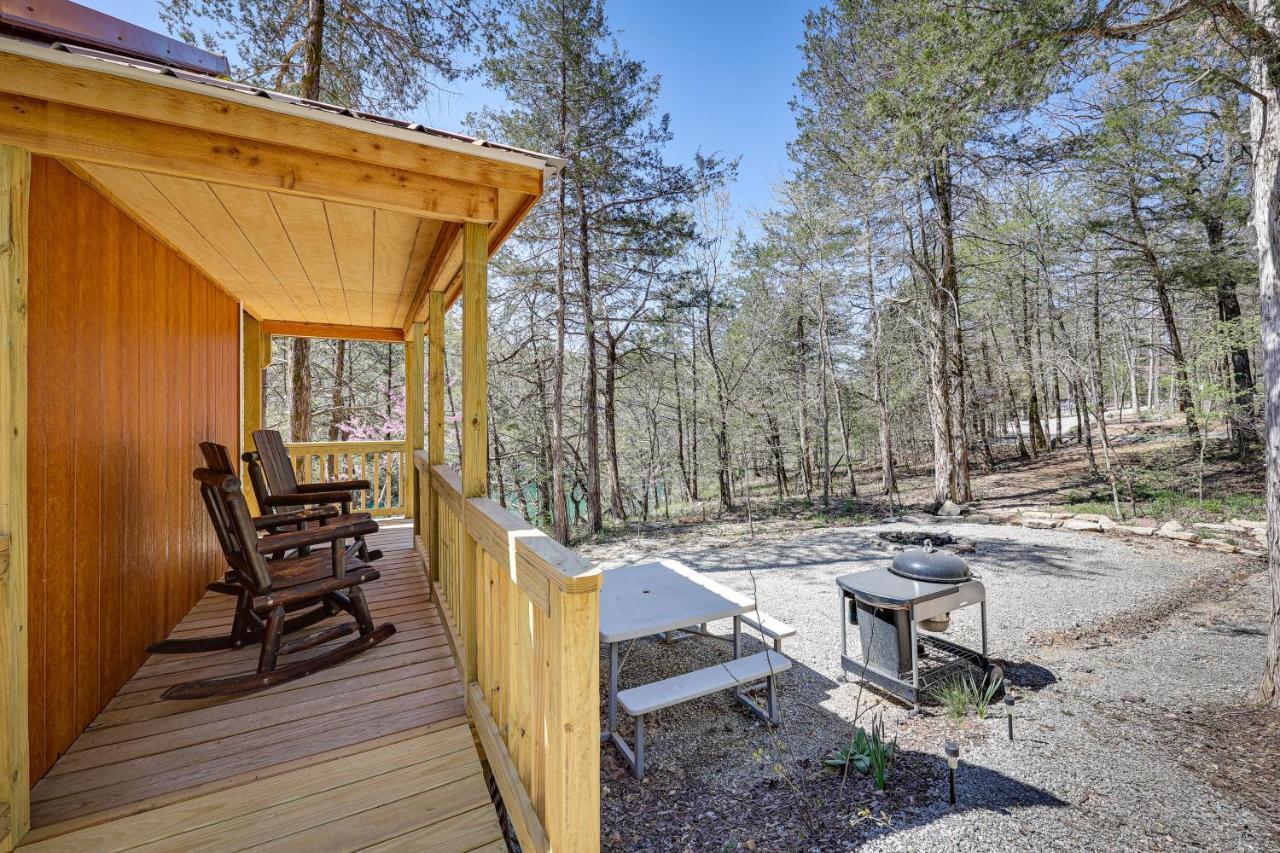 Cliffside Eureka Springs Cabin With Beaver Lake View 外观 照片